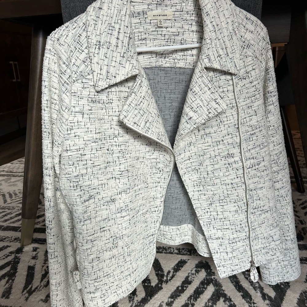 Max Studio White Side-Zip Jacket - image 1